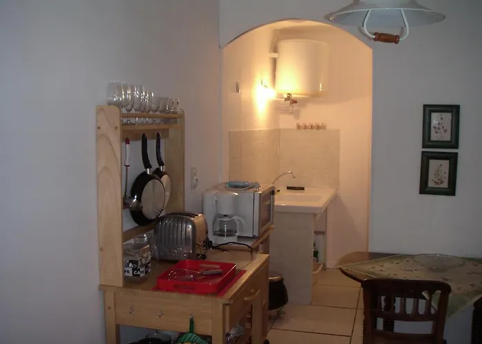 Hotel Petit Gite Des Augustins 3*