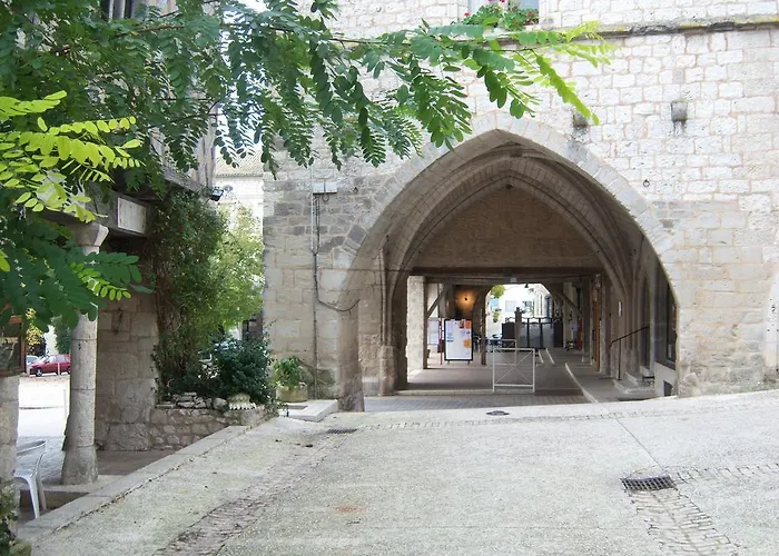 Petit Gite Des Augustins Hotel 3*